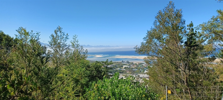 4 Bedroom Property for Sale in The Hill Western Cape
